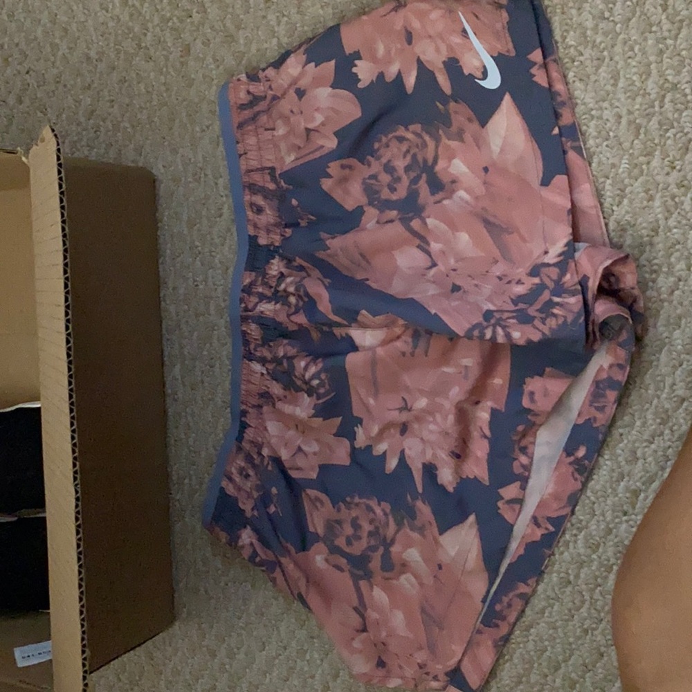Nike shorts size small